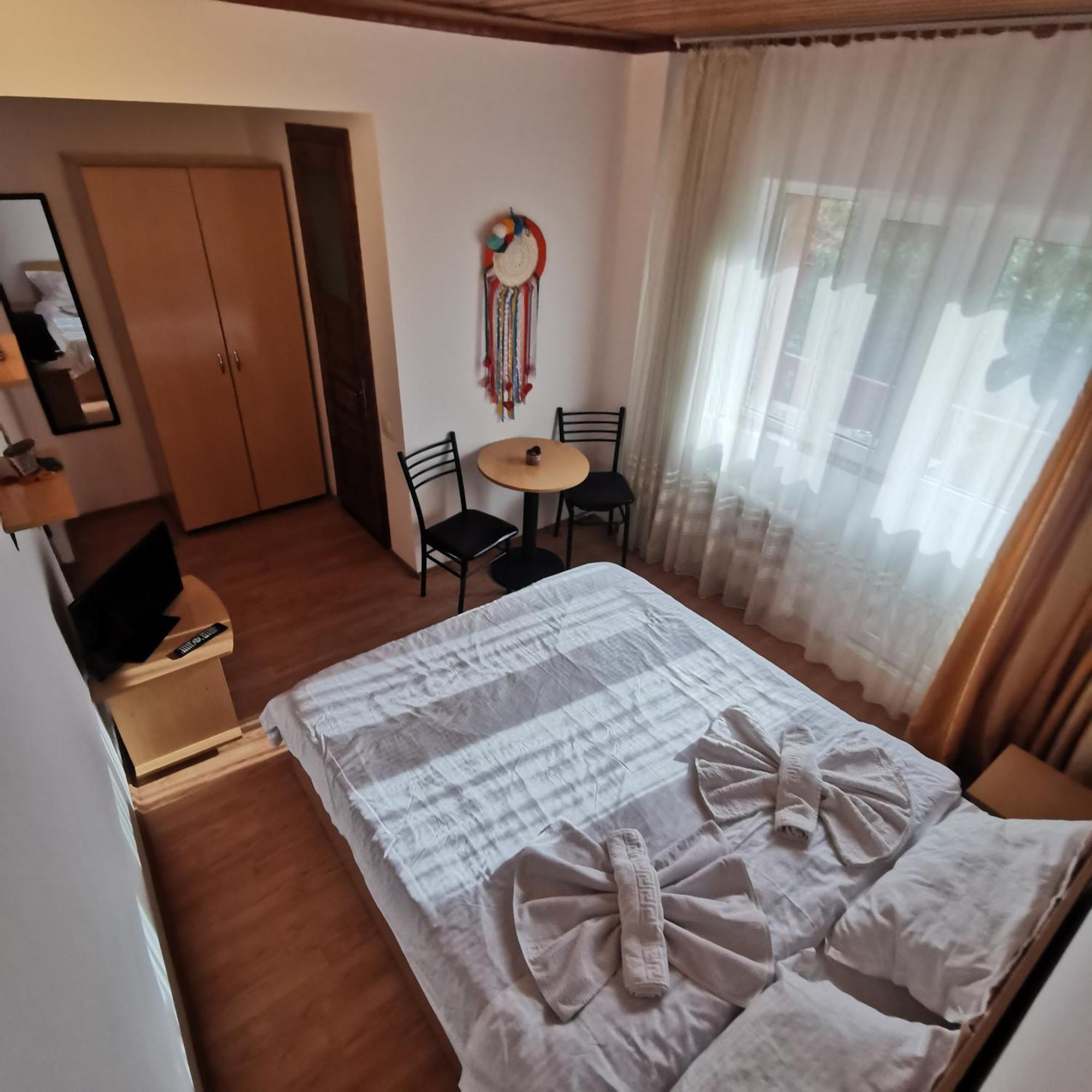 Pensiunea Fara Nume B&B Buşteni